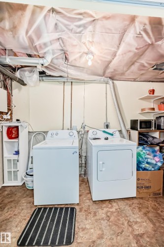 18 10453 20 Avenue, Edmonton, AB - Indoor Photo Showing Laundry Room
