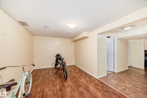 18 10453 20 Avenue, Edmonton, AB - Indoor Photo Showing Other Room