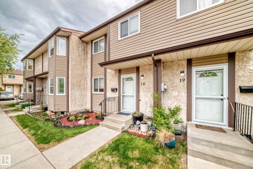 18 10453 20 Avenue, Edmonton, AB - Outdoor With Facade