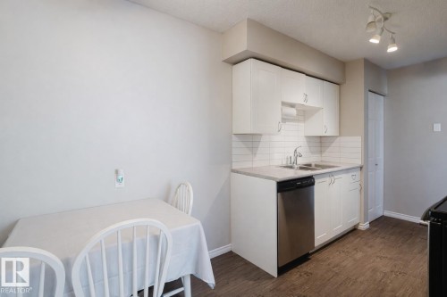 8 14110 80 Street, Edmonton, AB - Indoor Photo Showing Kitchen