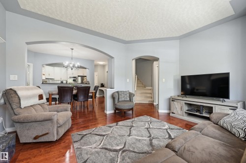 8612 108A Street, Edmonton, AB - Indoor Photo Showing Living Room