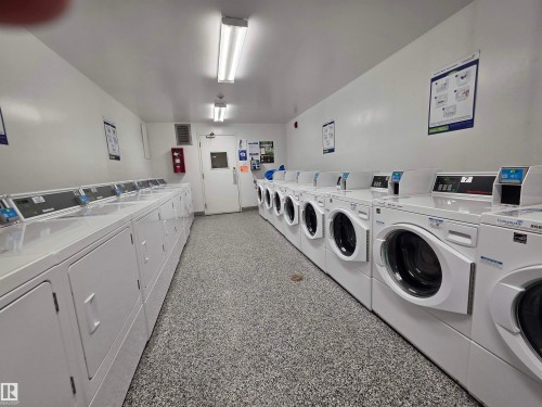 1201 10135 Saskatchewan Drive, Edmonton, AB - Indoor Photo Showing Laundry Room