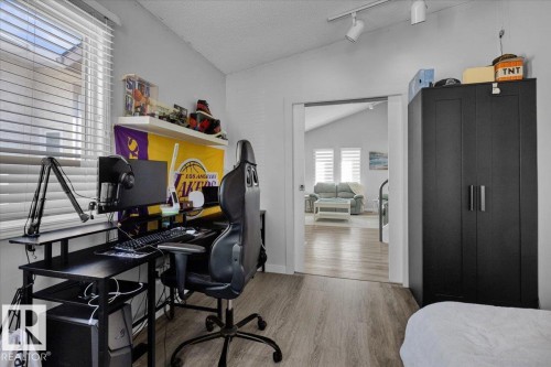 18911 58 Avenue, Edmonton, AB - Indoor