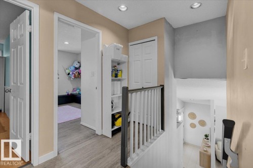 18911 58 Avenue, Edmonton, AB - Indoor Photo Showing Other Room