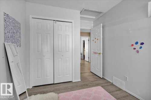 18911 58 Avenue, Edmonton, AB - Indoor Photo Showing Bedroom