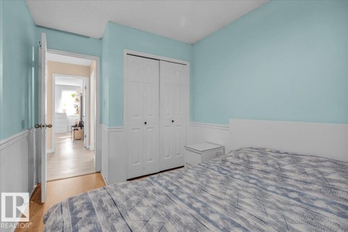 18911 58 Avenue, Edmonton, AB - Indoor Photo Showing Bedroom