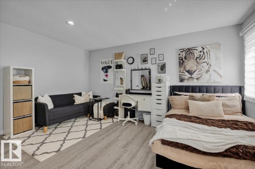 18911 58 Avenue, Edmonton, AB - Indoor Photo Showing Bedroom