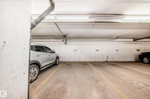 205 5340 199 Street, Edmonton, AB - Indoor Photo Showing Garage