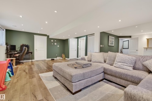 1506 15 Street, Cold Lake, AB - Indoor Photo Showing Living Room