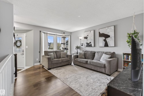 1506 15 Street, Cold Lake, AB - Indoor Photo Showing Living Room