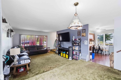 5437 49 Avenue, Andrew, AB - Indoor
