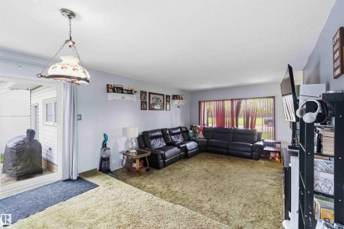 5437 49 Avenue, Andrew, AB - Indoor