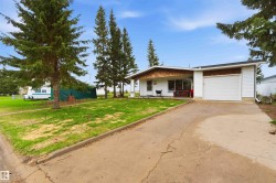 5437 49 Avenue Andrew, AB T0B 0C0