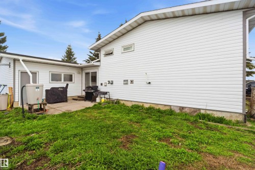 5437 49 Avenue, Andrew, AB - Outdoor