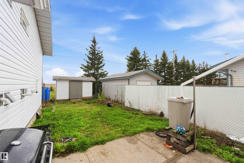 5437 49 Avenue, Andrew, AB - Outdoor