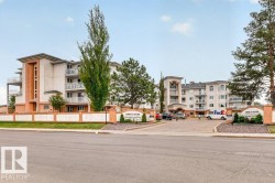 Lovely gated entrance into the complex. - 