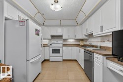 Another view of the kitchen - 