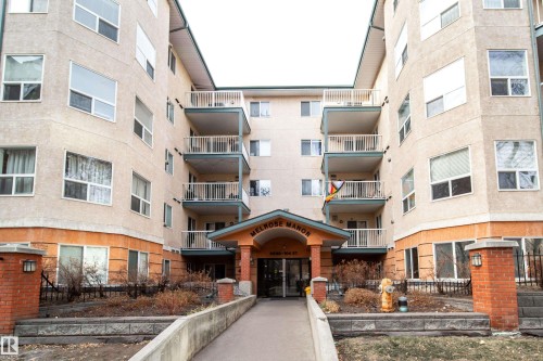 303 9938 104 Street, Edmonton, AB - Outdoor