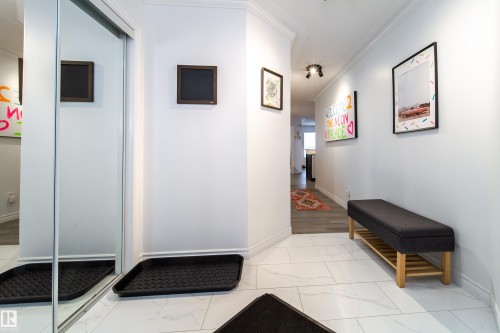 303 9938 104 Street, Edmonton, AB - Indoor Photo Showing Other Room
