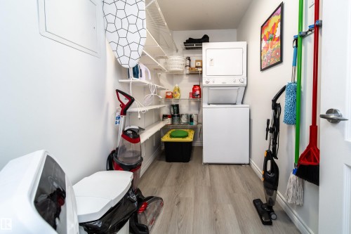 303 9938 104 Street, Edmonton, AB - Indoor Photo Showing Laundry Room