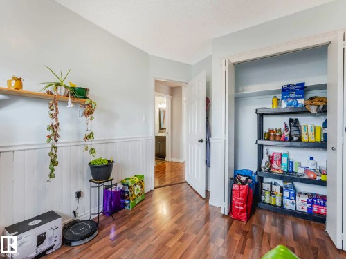 317 Kline Crescent, Edmonton, AB - Indoor Photo Showing Other Room