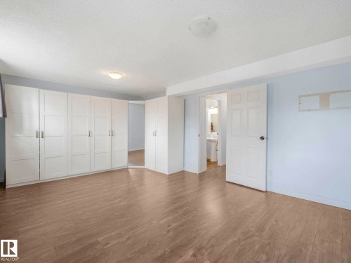 317 Kline Crescent, Edmonton, AB - Indoor Photo Showing Other Room
