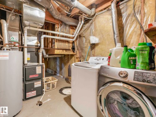317 Kline Crescent, Edmonton, AB - Indoor Photo Showing Laundry Room