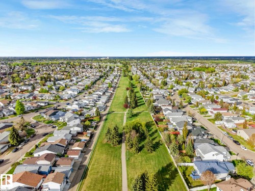 317 Kline Crescent, Edmonton, AB - Outdoor With View