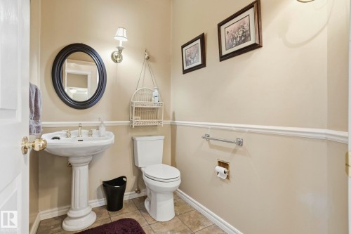 7 J. Brown Place, Leduc, AB - Indoor Photo Showing Bathroom