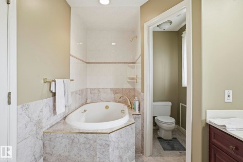 7 J. Brown Place, Leduc, AB - Indoor Photo Showing Bathroom
