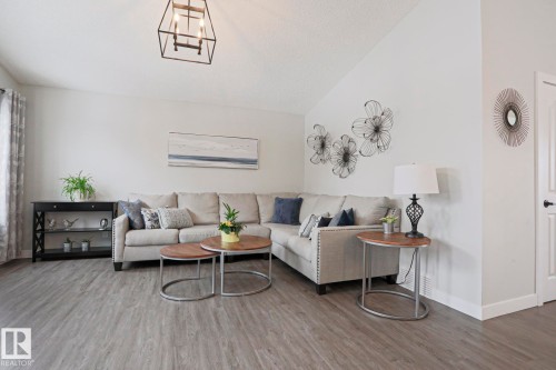 53 Newport Crescent, St. Albert, AB - Indoor Photo Showing Living Room