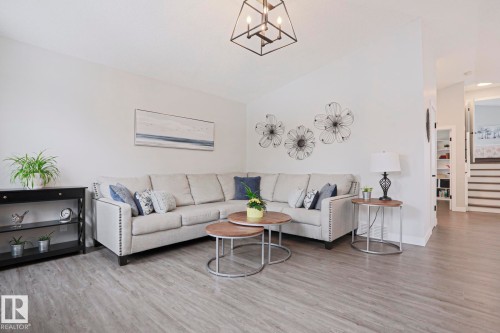 53 Newport Crescent, St. Albert, AB - Indoor Photo Showing Living Room