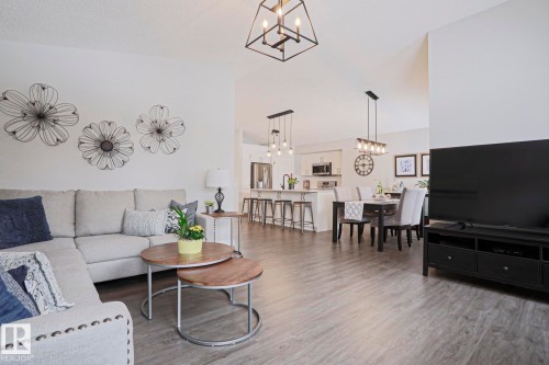 53 Newport Crescent, St. Albert, AB - Indoor Photo Showing Living Room