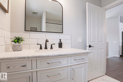 53 Newport Crescent, St. Albert, AB - Indoor