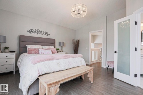 53 Newport Crescent, St. Albert, AB - Indoor Photo Showing Bedroom