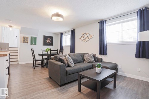 53 Newport Crescent, St. Albert, AB - Indoor Photo Showing Living Room