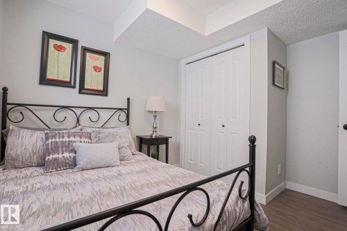 53 Newport Crescent, St. Albert, AB - Indoor Photo Showing Bedroom