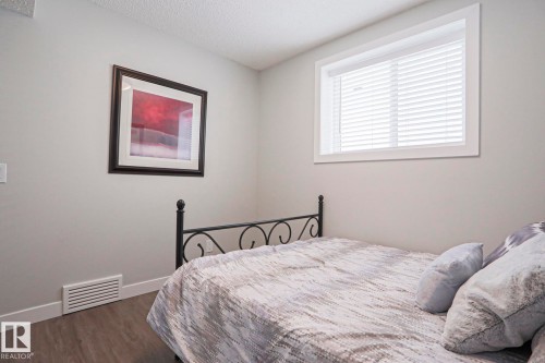 53 Newport Crescent, St. Albert, AB - Indoor Photo Showing Bedroom