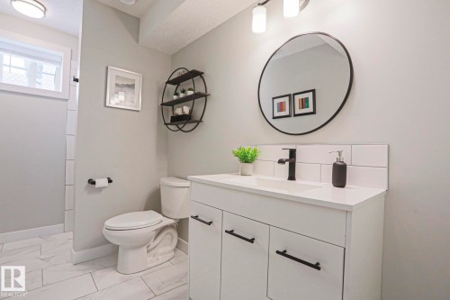 53 Newport Crescent, St. Albert, AB - Indoor Photo Showing Bathroom