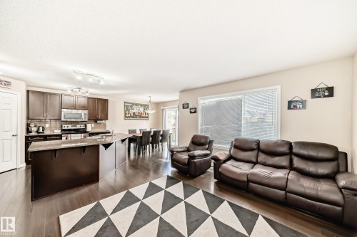 625 56 Street, Edmonton, AB - Indoor