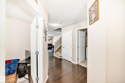 625 56 Street, Edmonton, AB - Indoor Photo Showing Other Room