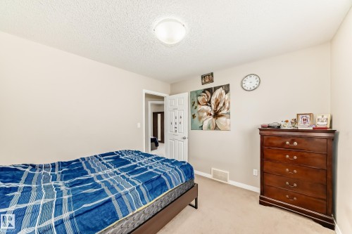 625 56 Street, Edmonton, AB - Indoor Photo Showing Bedroom