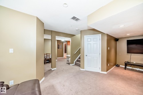 625 56 Street, Edmonton, AB - Indoor