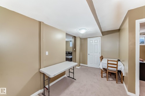 625 56 Street, Edmonton, AB - Indoor Photo Showing Other Room