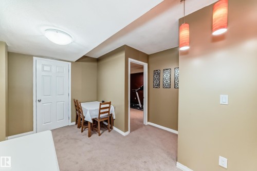 625 56 Street, Edmonton, AB - Indoor