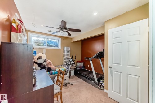 625 56 Street, Edmonton, AB - Indoor Photo Showing Gym Room