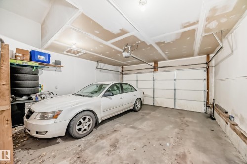 625 56 Street, Edmonton, AB - Indoor Photo Showing Garage