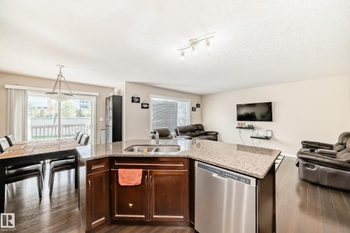 625 56 Street, Edmonton, AB - Indoor Photo Showing Kitchen With Double Sink