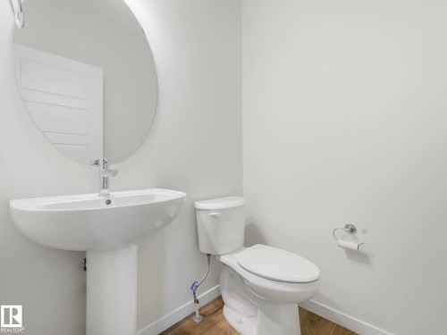 20723 24 Avenue, Edmonton, AB - Indoor Photo Showing Bathroom
