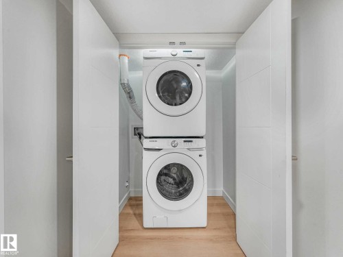 20723 24 Avenue, Edmonton, AB - Indoor Photo Showing Laundry Room